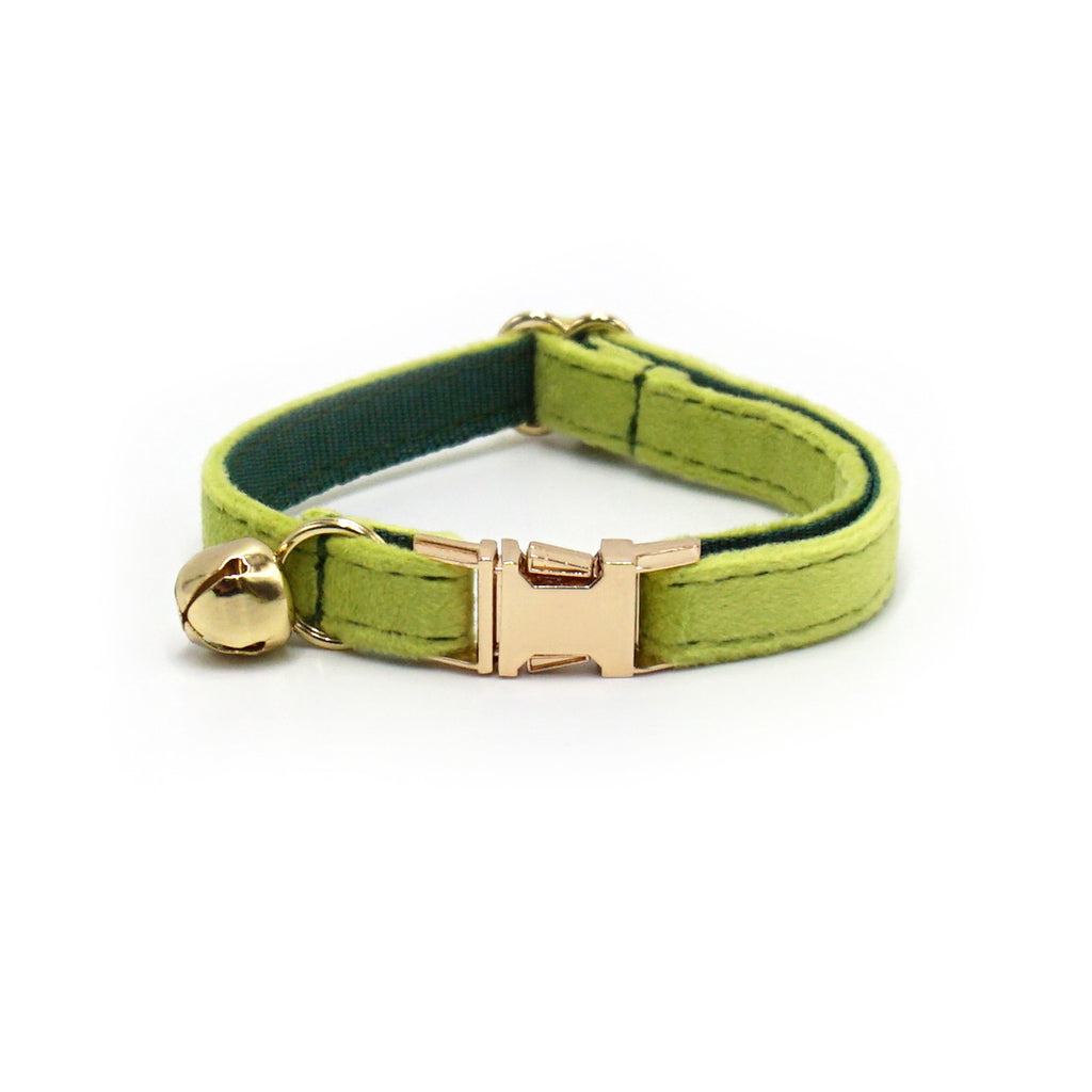 Velvet Bell Cat Collar